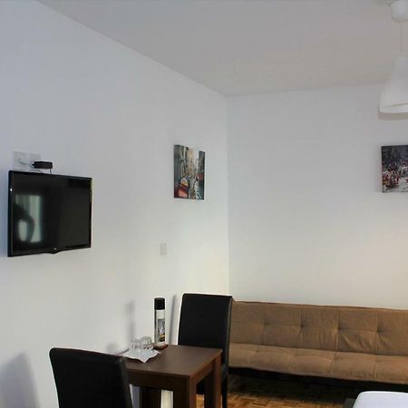 Eclectic Business & Leisure Apartment Nicosia Exterior photo